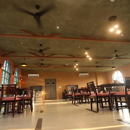 Chandan Kasturi Resort Dariāwad Zewnętrze zdjęcie
