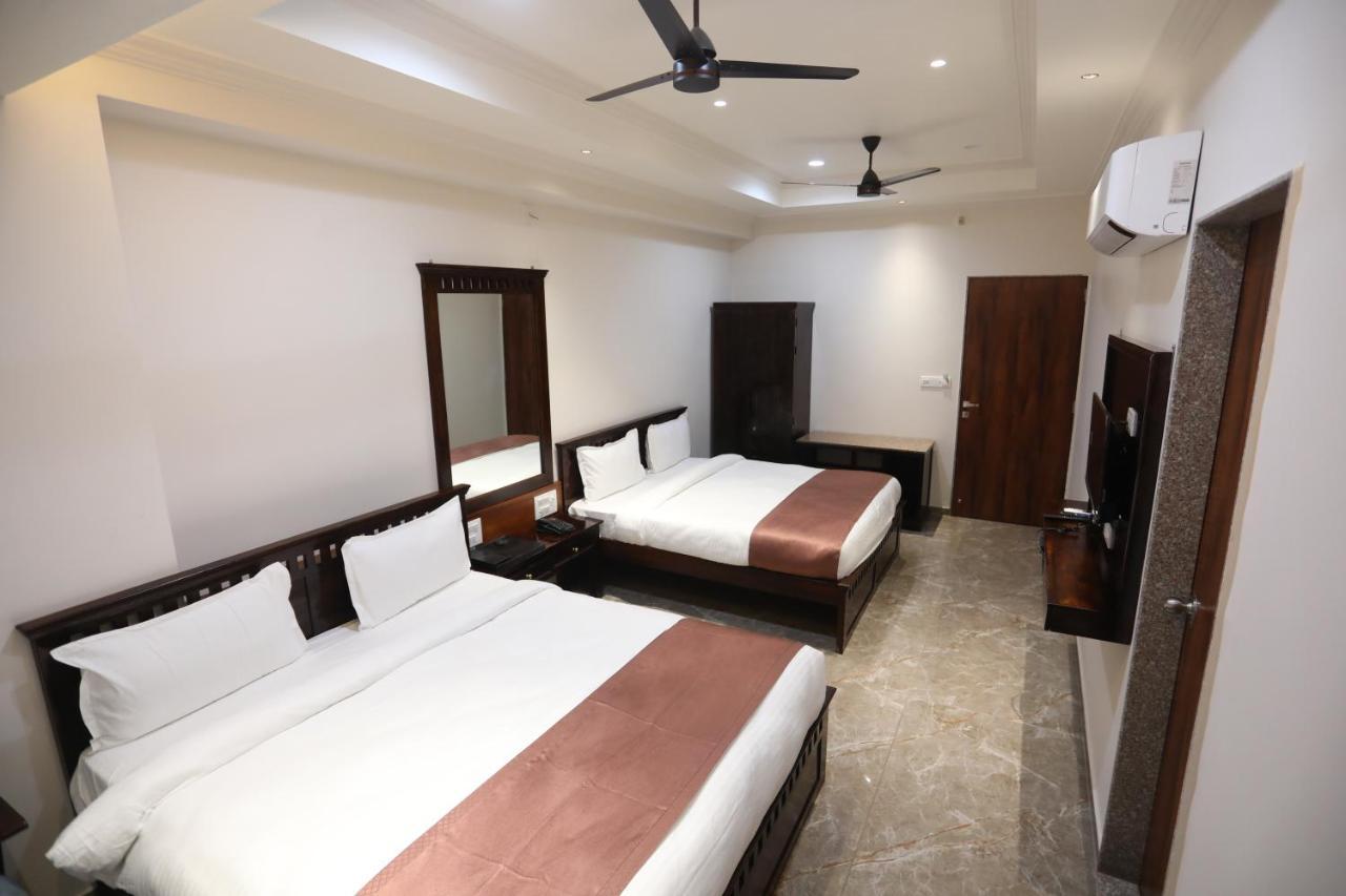 Chandan Kasturi Resort Dariāwad Zewnętrze zdjęcie